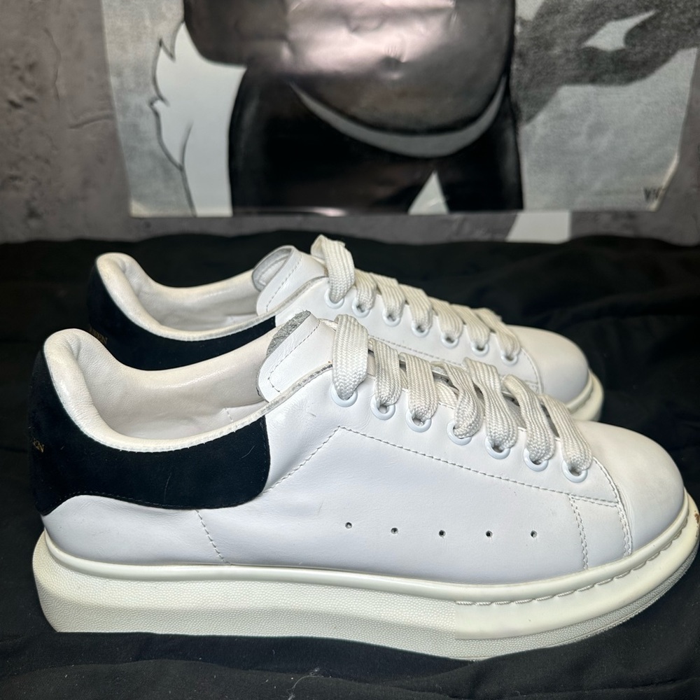 Alexander Mcqueens